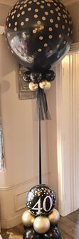 Ballonstaander confetti met grote topballon black and gold