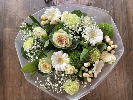 Boeket witte en groene tinten