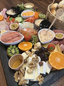 Partyschotel met mini broodjes 