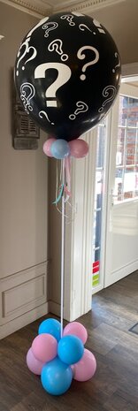 Plofballon 90cm  gevuld met kleine ballonnen en confetti BOY or GIRL