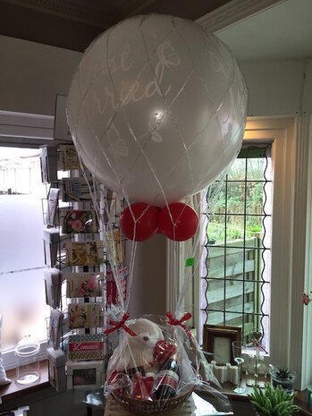 Grote ballon just married in net
