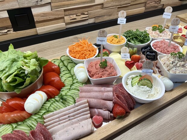 Partyschotel met mini broodjes 