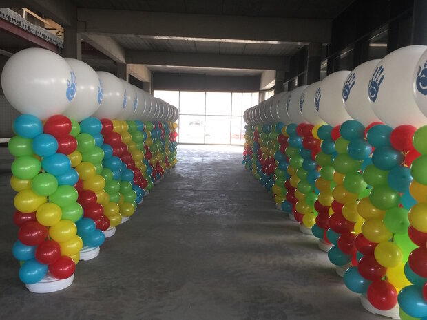 Ballonstaander met grote  topballon met bedrukt logo