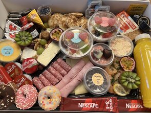 4.  La Belle Fleur special Ontbijtbox  2P