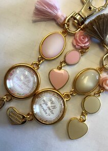 Ella Marie Sleutelhanger  Rose " wil je mijn meter worden"