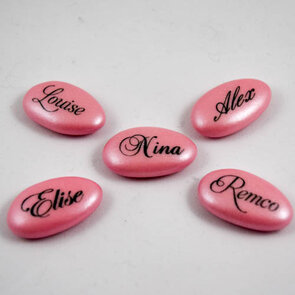 Bedrukte suikerbonen roze