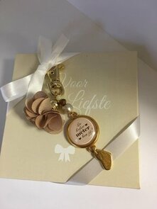 sleutelhanger flower "de liefste meter ben jij"